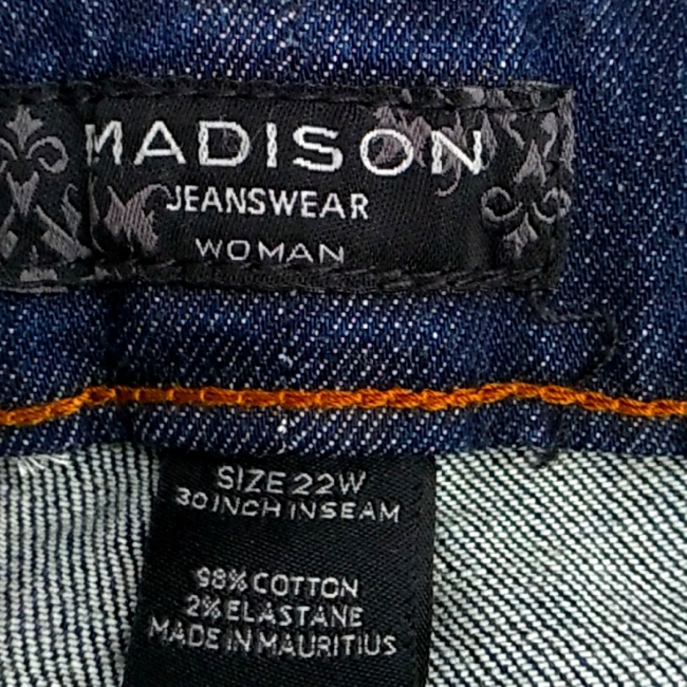 👖 Madison Boot Cut Jeans  Sz 22 BELK
